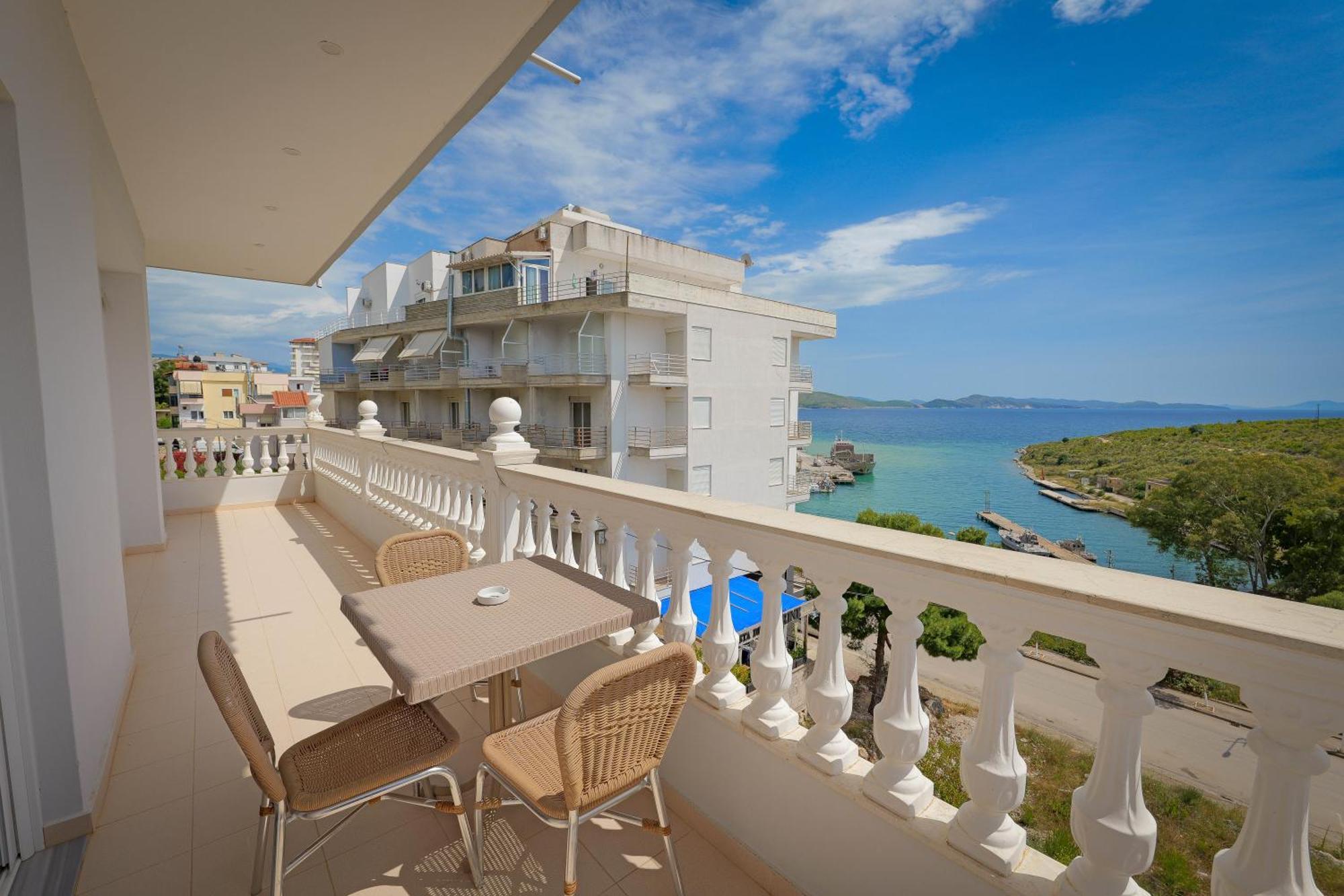 Vila Marina Apartments Sarandë 外观 照片