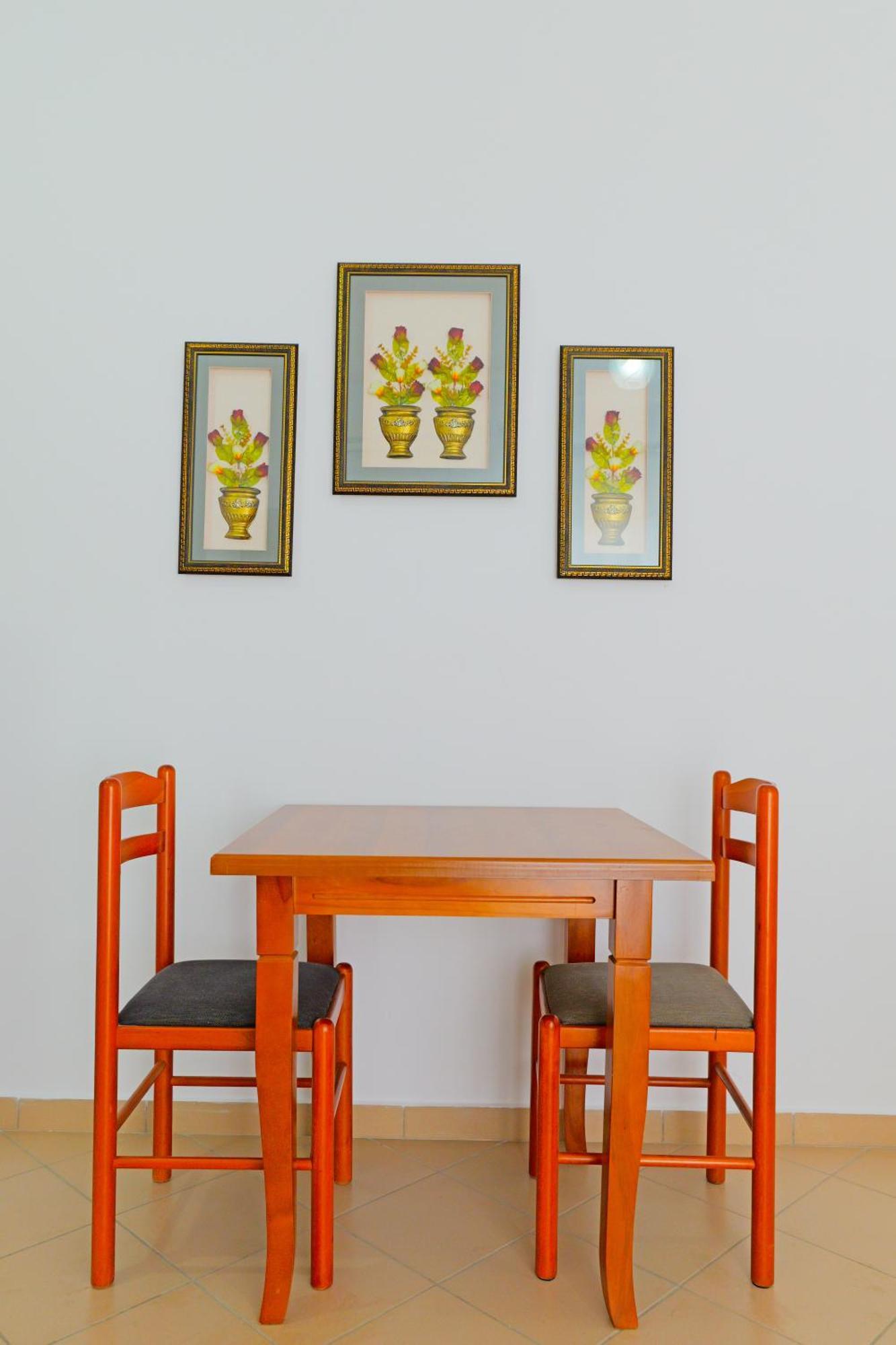 Vila Marina Apartments Sarandë 外观 照片