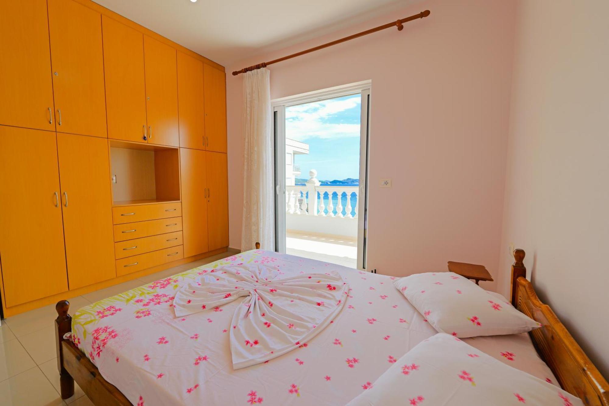 Vila Marina Apartments Sarandë 外观 照片