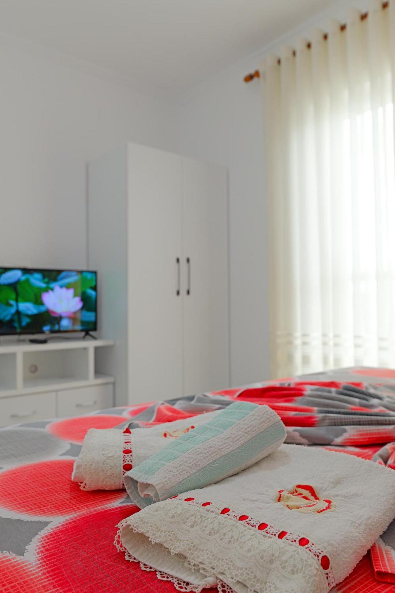 Vila Marina Apartments Sarandë 外观 照片