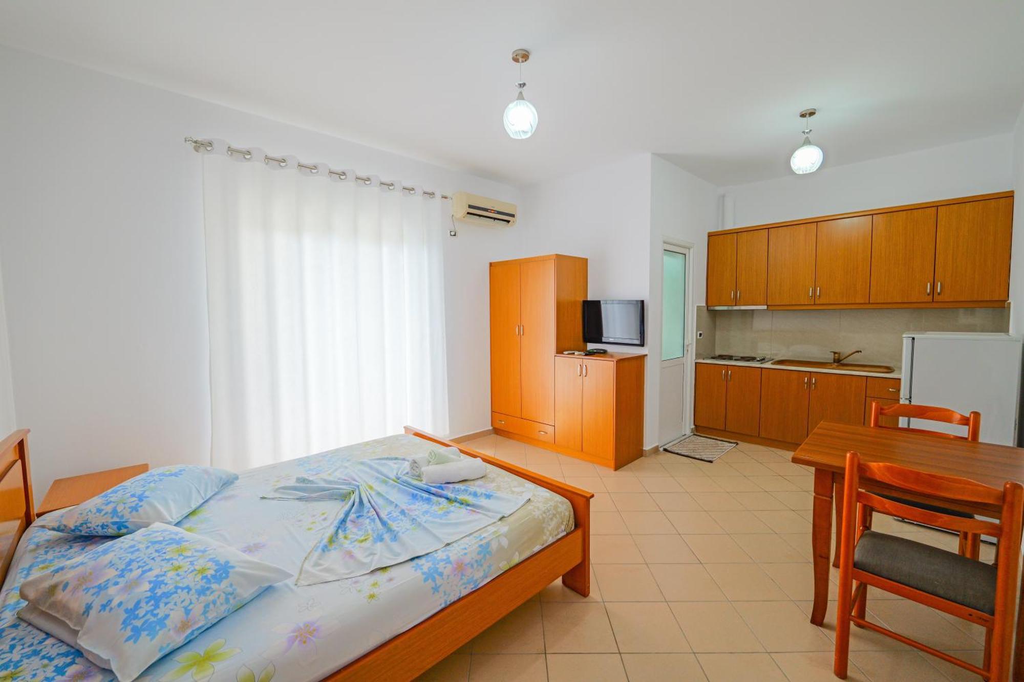 Vila Marina Apartments Sarandë 外观 照片