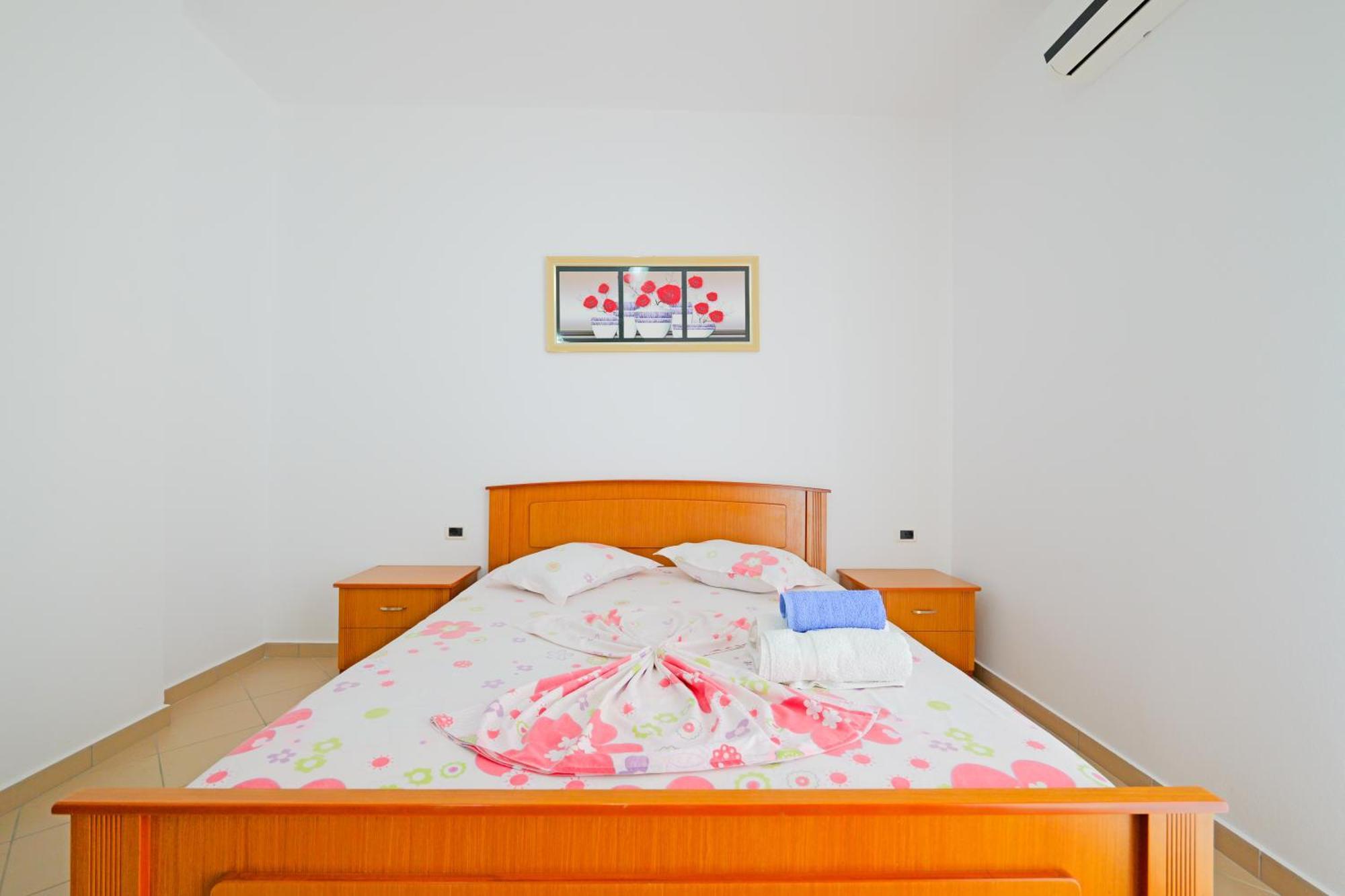 Vila Marina Apartments Sarandë 外观 照片