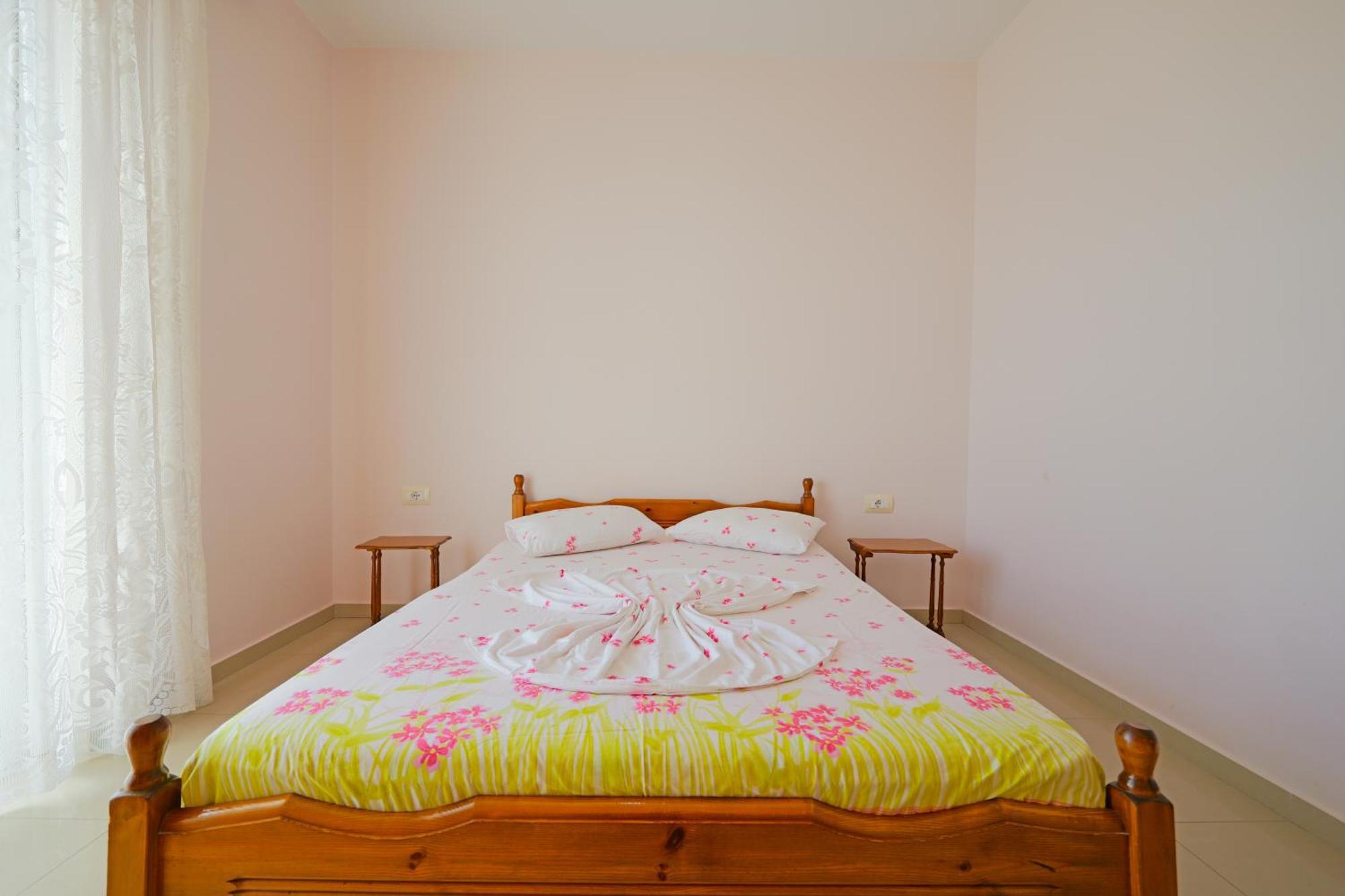 Vila Marina Apartments Sarandë 外观 照片