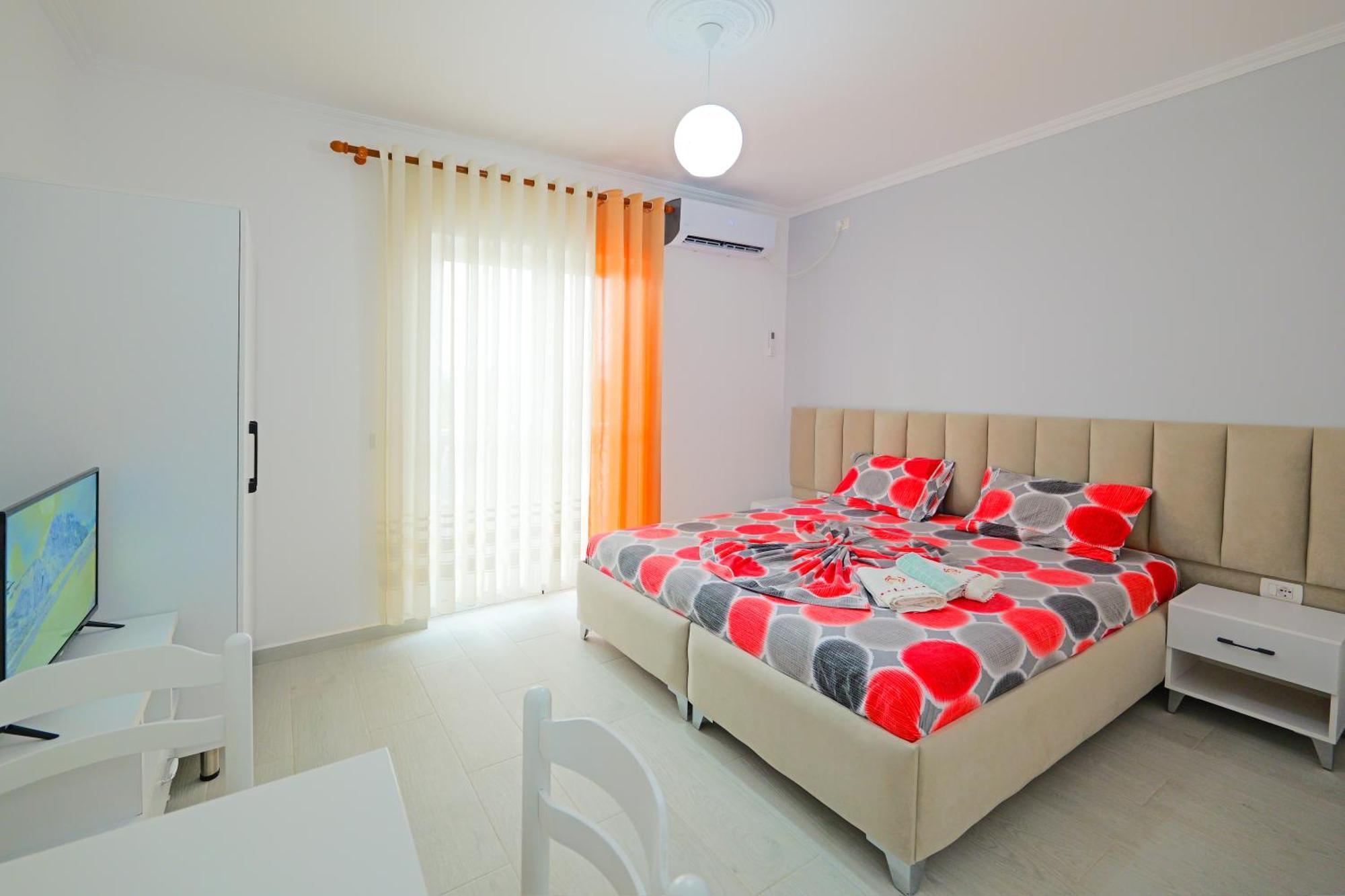Vila Marina Apartments Sarandë 外观 照片