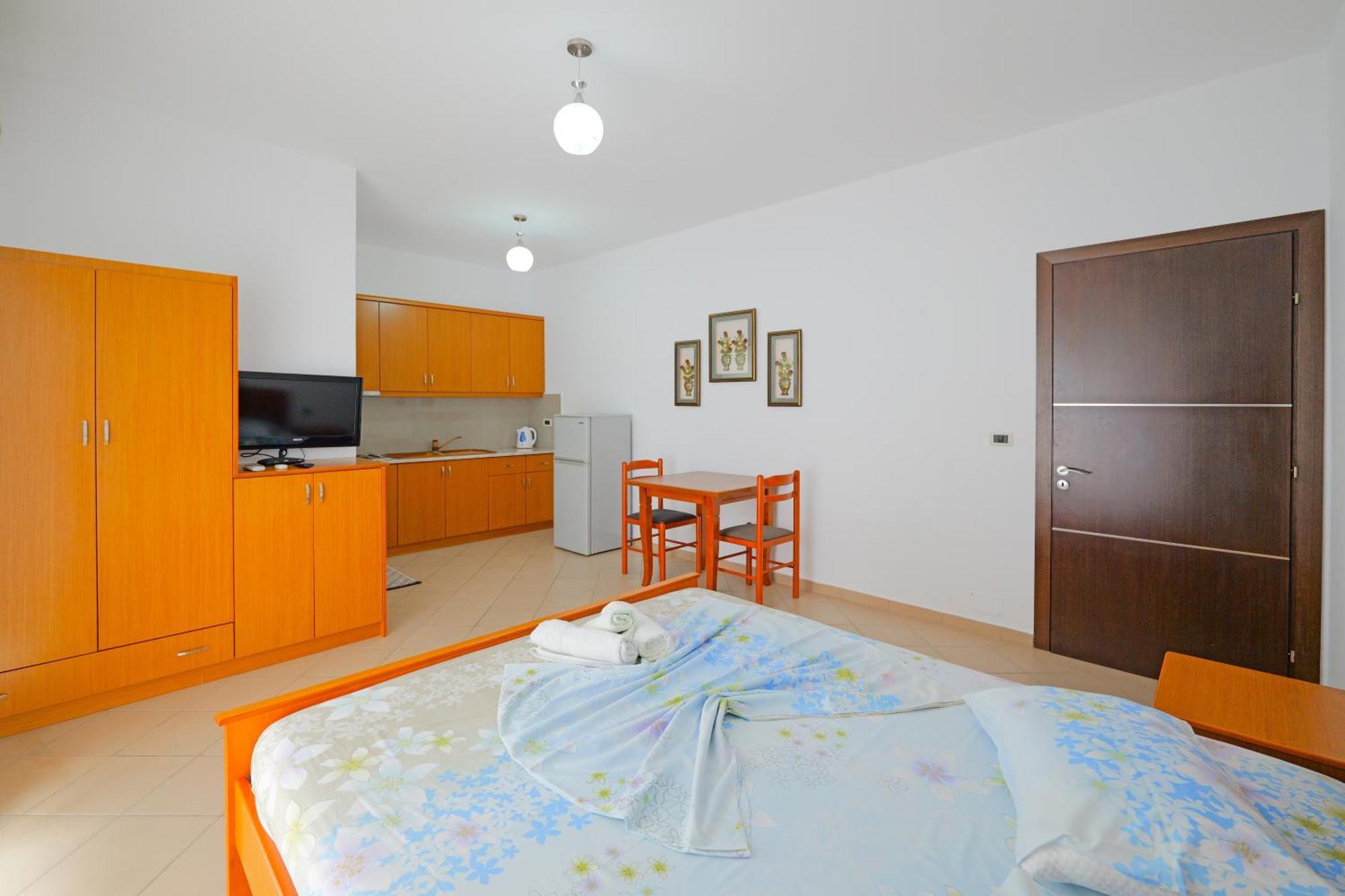 Vila Marina Apartments Sarandë 外观 照片