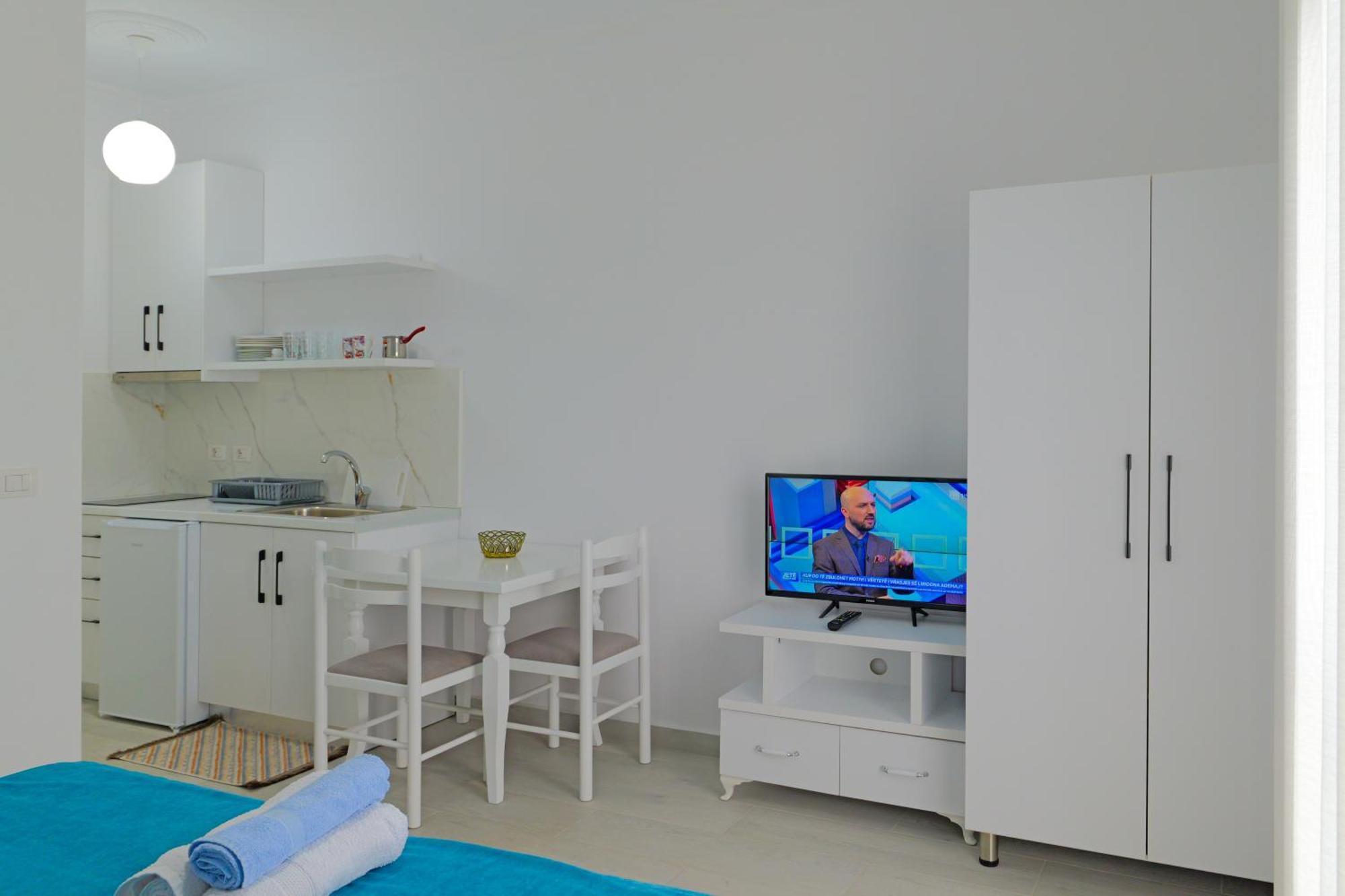 Vila Marina Apartments Sarandë 外观 照片