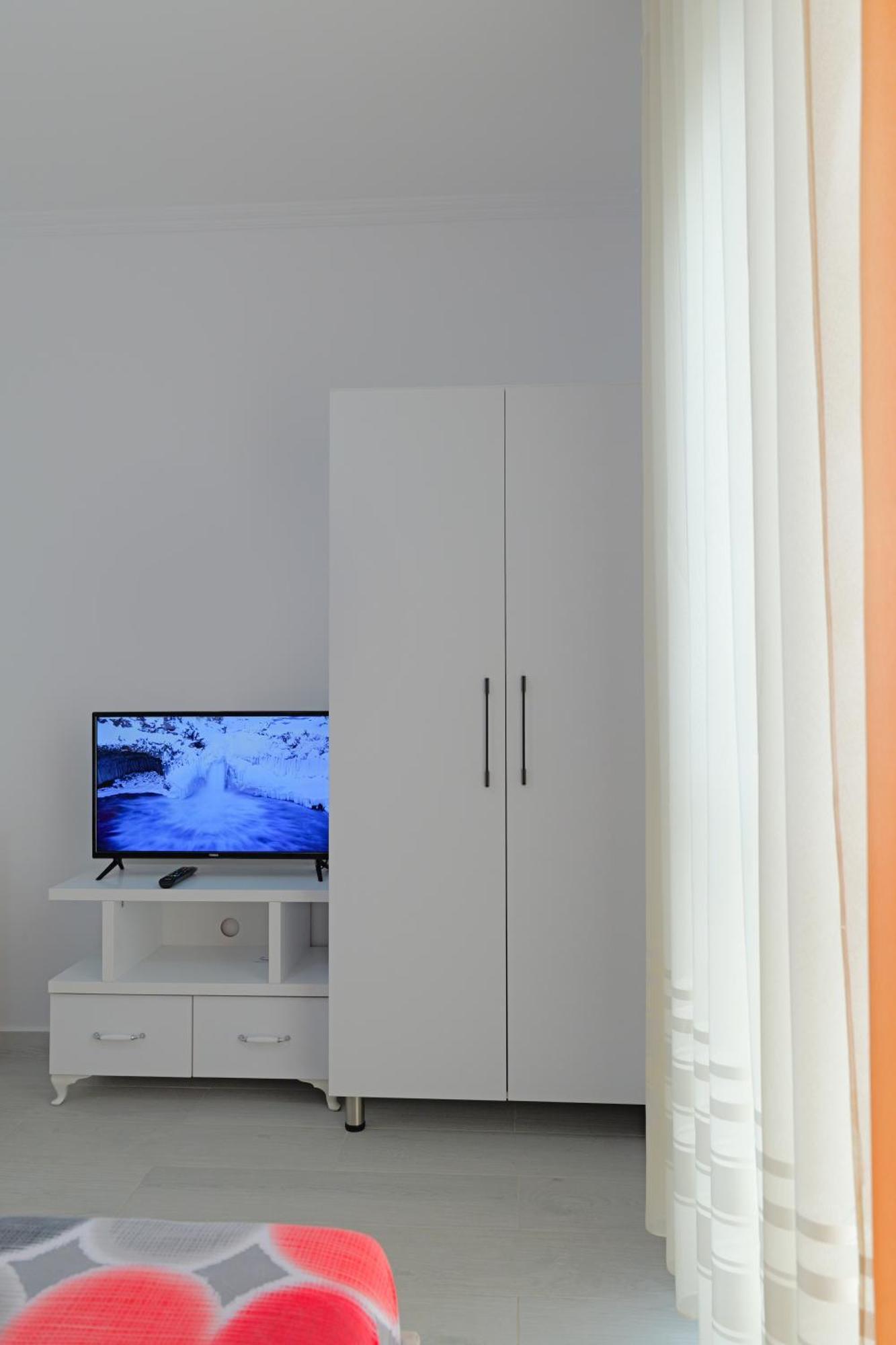 Vila Marina Apartments Sarandë 外观 照片